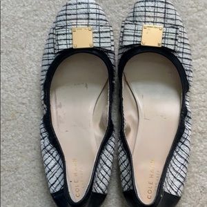 Cole Hann 7.5 White/Black Flats